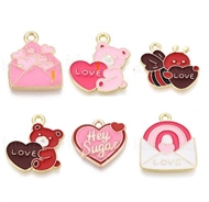 24 valentin/kærligheds vedhæng. 4 stk. af hver